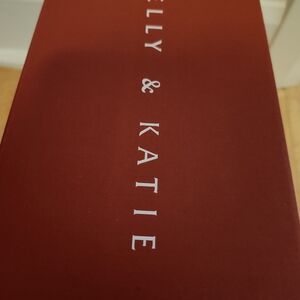 Kelly and Katie sandals, size 8